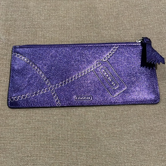 COACH zipper pouch - Picture 2 of 3